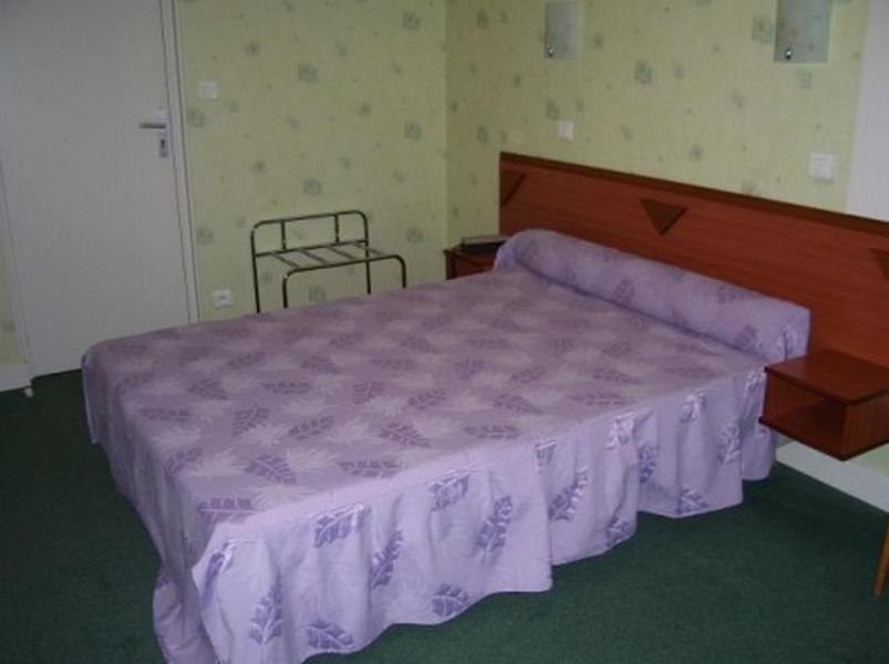 Hotel De L'Agriculture Decize Δωμάτιο φωτογραφία