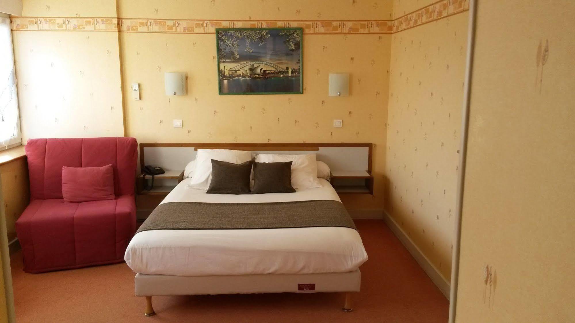 Hotel De L'Agriculture Decize Εξωτερικό φωτογραφία